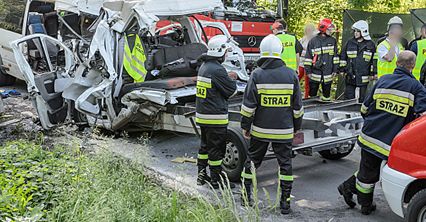 Czołowe zderzenie dwóch busów w miejscowości Stawek