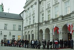 Uwaga na kieszonkowców przed Pałacem Prezydenckim