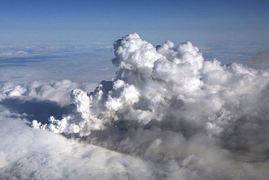 Wulkan sparaliżował komunikację lotniczą nad Europą