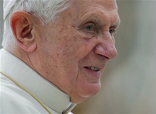 Papież wiedział o księdzu-pedofilu, ale nic nie zrobił