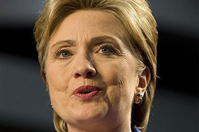Bill Clinton przeszkadza żonie w karierze politycznej?