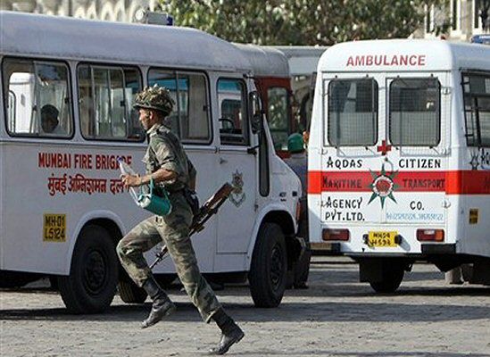 Policja uwolniła zakładników z hotelu Taj Mahal