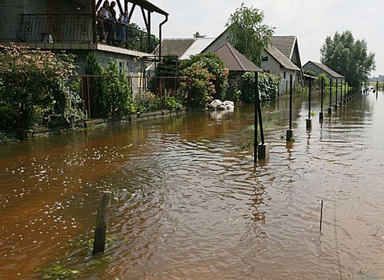 Obfity deszcz paraliżuje Polskę