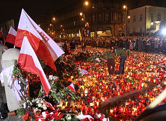 "Żal jednoczy Polaków, ale nie potrwa to długo"