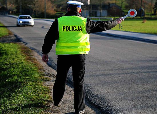 Przepracują jeden dzień i mają dożywotnią rentę