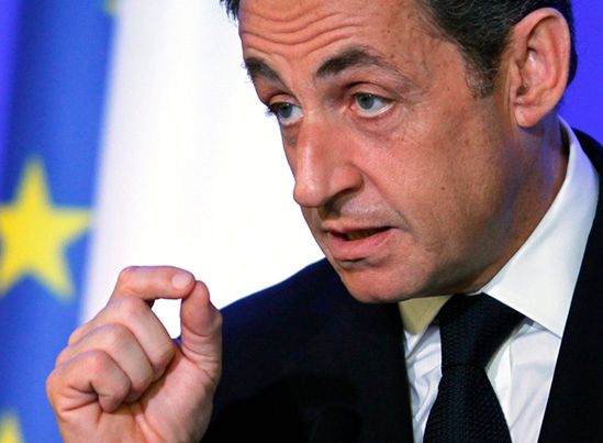 Sarkozy: Kadafi może jeszcze uniknąć najgorszego