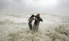 Huragan Ike zagraża wieżowcom w Houston