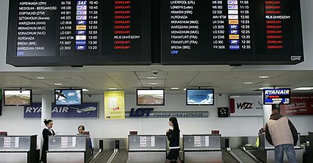 "Boję się, że przez odwołany lot nie zdążę na swój ślub"