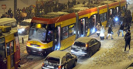 "Warszawa wydała 9 mln zł i poradziła sobie z zimą"
