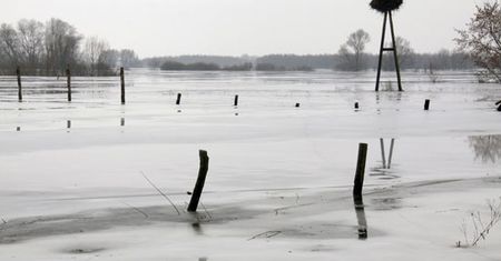 Wzrasta poziom rzek - wojsko ruszyło z pomocą