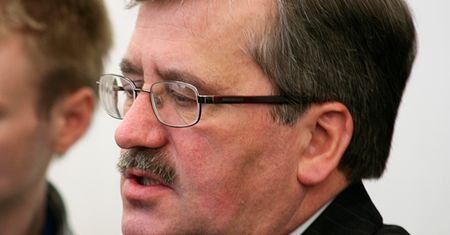 Komorowski podpisał pięć pierwszych ustaw