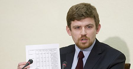 "Wrzucili granat do szamba" - burza przed komisją