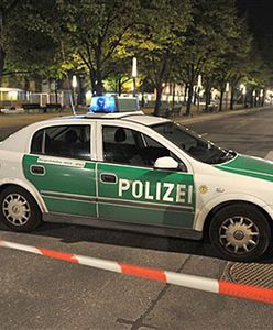 Niemcy biją policjantów