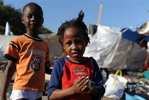 Amerykanie próbowali wywieźć haitańskie dzieci?