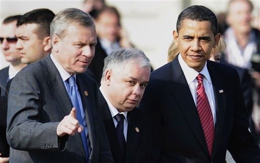 Kaczyński, Tusk i Obama spotkają się w "sześć oczu"