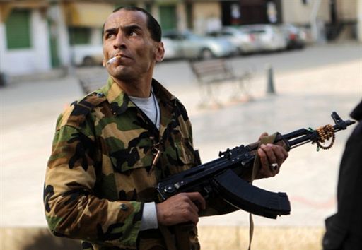 Rebelianci: snajperzy Kadafiego zabili 16 osób
