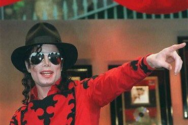 Michael Jackson zagra w Londynie
