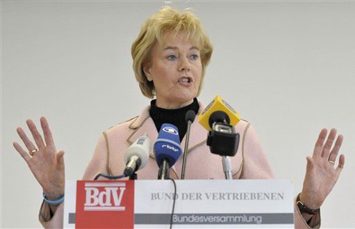 Spór o Steinbach zaszkodził Angeli Merkel