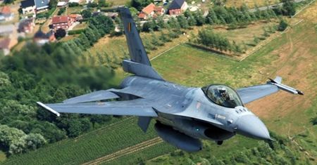 NATO zawiesiło loty z powodu matury