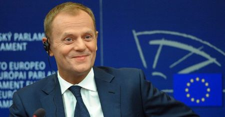 "To absolutnie nieprawdziwe" - Graś broni Tuska