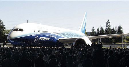 Energooszczędny boeing znów nie wyleci w terminie