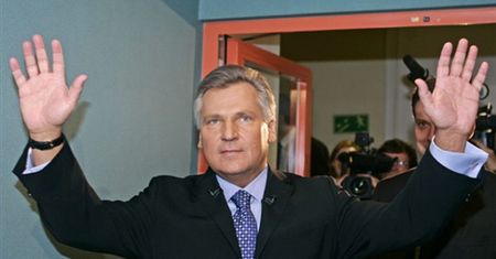 PO nie wpuściła Kwaśniewskiego do Łazienek?