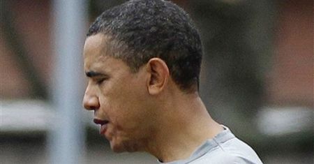 Obama z 12 szwami