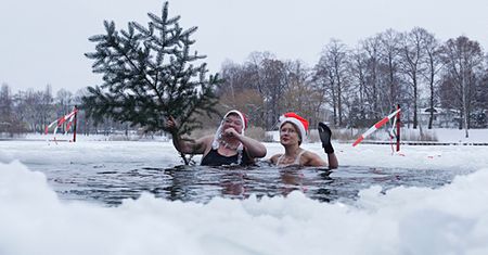 "Morsy" kąpią się w Boże Narodzenie