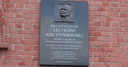 Tablica ku czci Lecha Kaczyńskiego