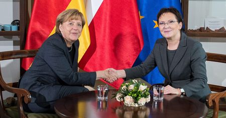 Oś Berlin-Warszawa. W Europie powstaje "koszmar" Kremla