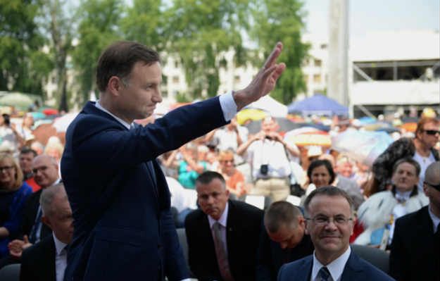 Rusza biuro prezydenta elekta Andrzeja Dudy w pałacyku przy Foksal