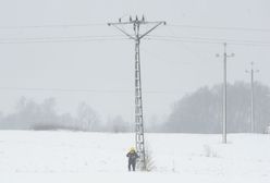 Zima nie odpuszcza; kilka tysięcy mieszkańców Mazowsza bez prądu