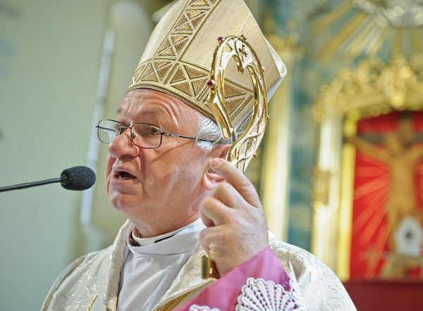 Abp Zygmunt Zimowski: w katolickich placówkach dokonywano aborcji