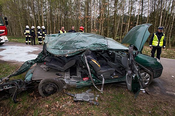 Tragiczny wypadek na drodze koło Chełmna - 7 zabitych i 2 rannych