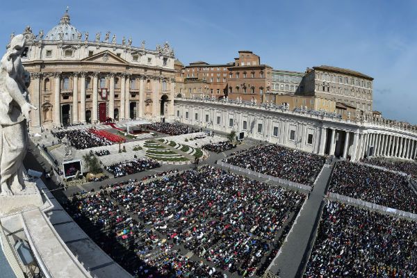 W Rzymie w obawie przed chaosem odwołują rezerwacje na 27 kwietnia