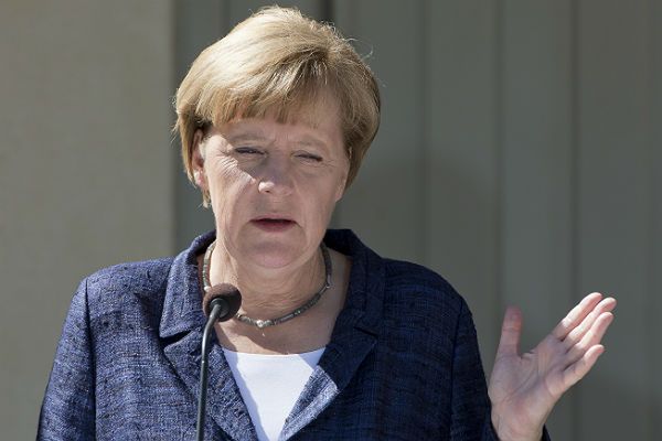 Angela Merkel za kandydaturą Jeana-Claude'a Junckera na szefa KE