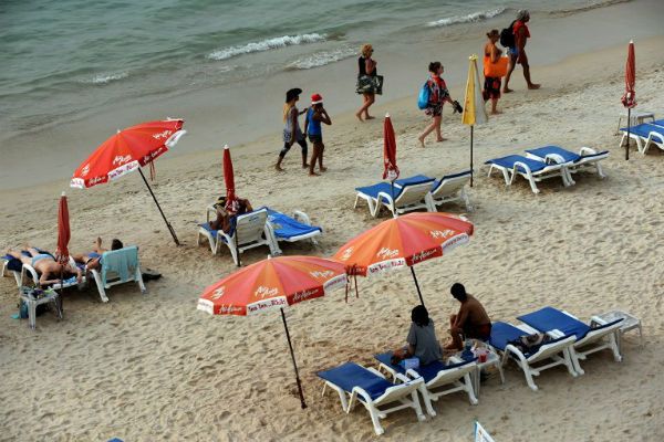 Zakaz imprez na plażach na niektórych wyspach w Tajlandii