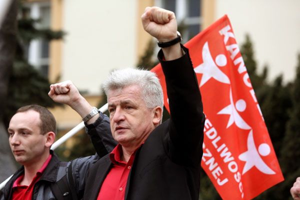 Piotr Ikonowicz, działacz społeczny zatrzymany przez policję