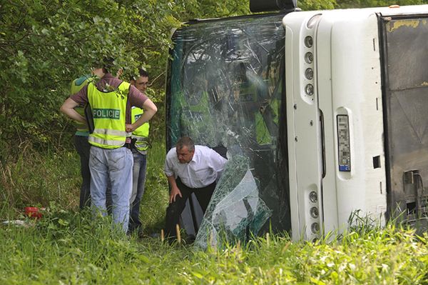 Polski autokar przewrócił się w Czechach - siedem osób rannych