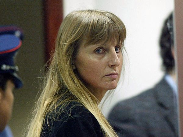 B. żona pedofila-mordercy Marca Dutroux wyjdzie z więzienia