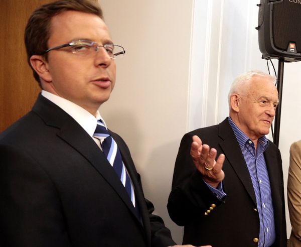 SLD apeluje do Tuska i Muchy o rezygnację z akcji promocyjnej Orlików