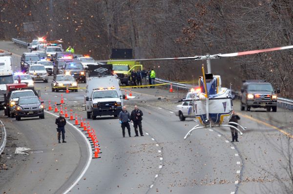 Samolot runął na autostradę - zginęło 5 osób