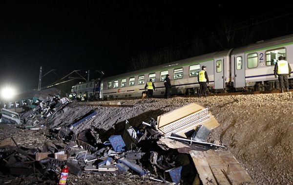 Od czwartku ruch kolejowy po katastrofie już normalny