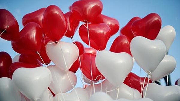 "Ludzie potrzebują pretekstu, by się obdarować"