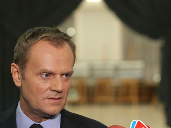 Premier Donald Tusk: będzie kontrola w związku z odwołaniem meczu Polska-Anglia
