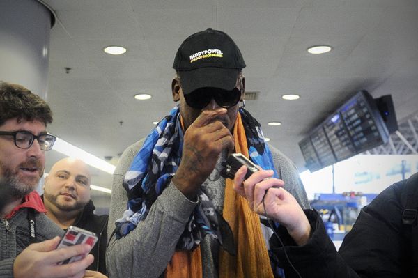 Korea Północna: Dennis Rodman trenuje już koszykarską reprezentację kraju