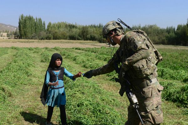 Nowa misja w Afganistanie tematem posiedzenia ministrów obrony NATO