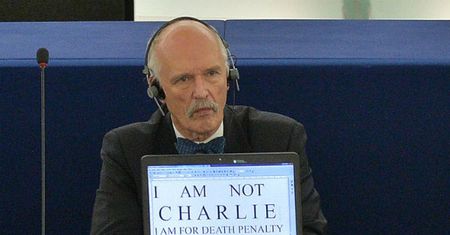 Janusz Korwin-Mikke w PE: "I' m not Charlie. I' m for death penalty"