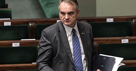 Waldemar Pawlak pożegnał się z gestem. Premie dla pracowników