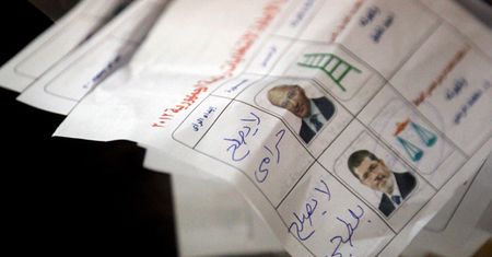 Egipt: obaj kandydaci na prezydenta twierdzą, że wygrali
